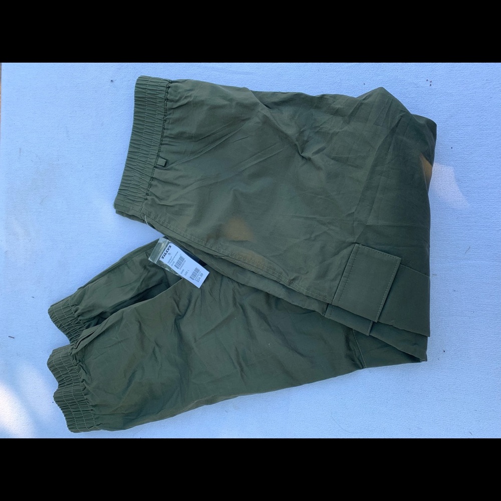 Tully’s Olive women joggers